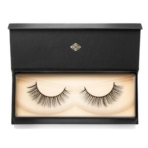 Lash Star Visionary Lash 007